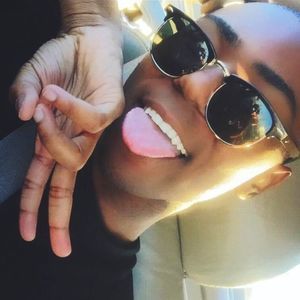 Meet your Posher, Leon